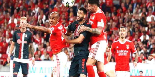 Beşiktaş’ta stoper transferi çıkmaza girdi!