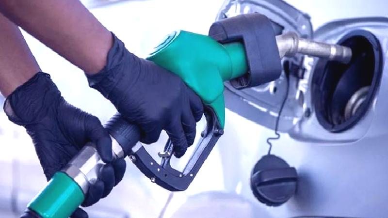 CHP Genel Başkan Yardımcısı: Seçimlerden sonra brent petrol yüzde 12 düşerken benzin yüzde 21 zamlandı