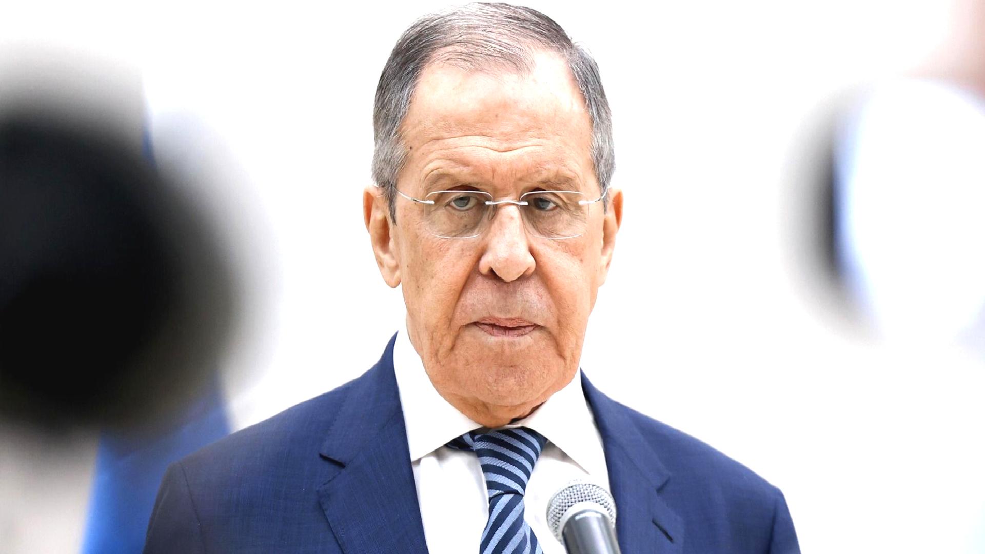 Lavrov: Ukrayna’ya F-16 sağlanırsa askeri ve teknik cevap vereceğiz