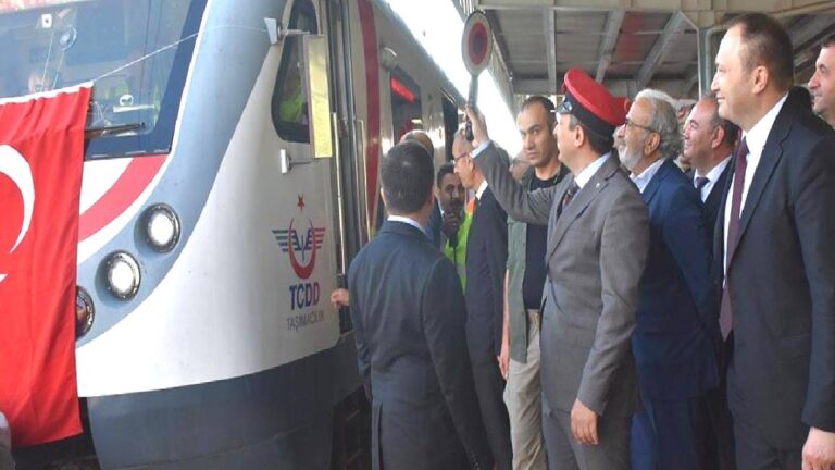 Malatya-Sivas bölgesel tren seferleri başladı