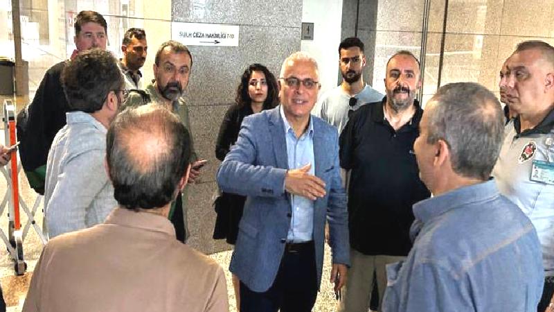 Murat Yetkin: Gazetecilere bayram gözdağı, Merdan Yanardağ da tutuklandı