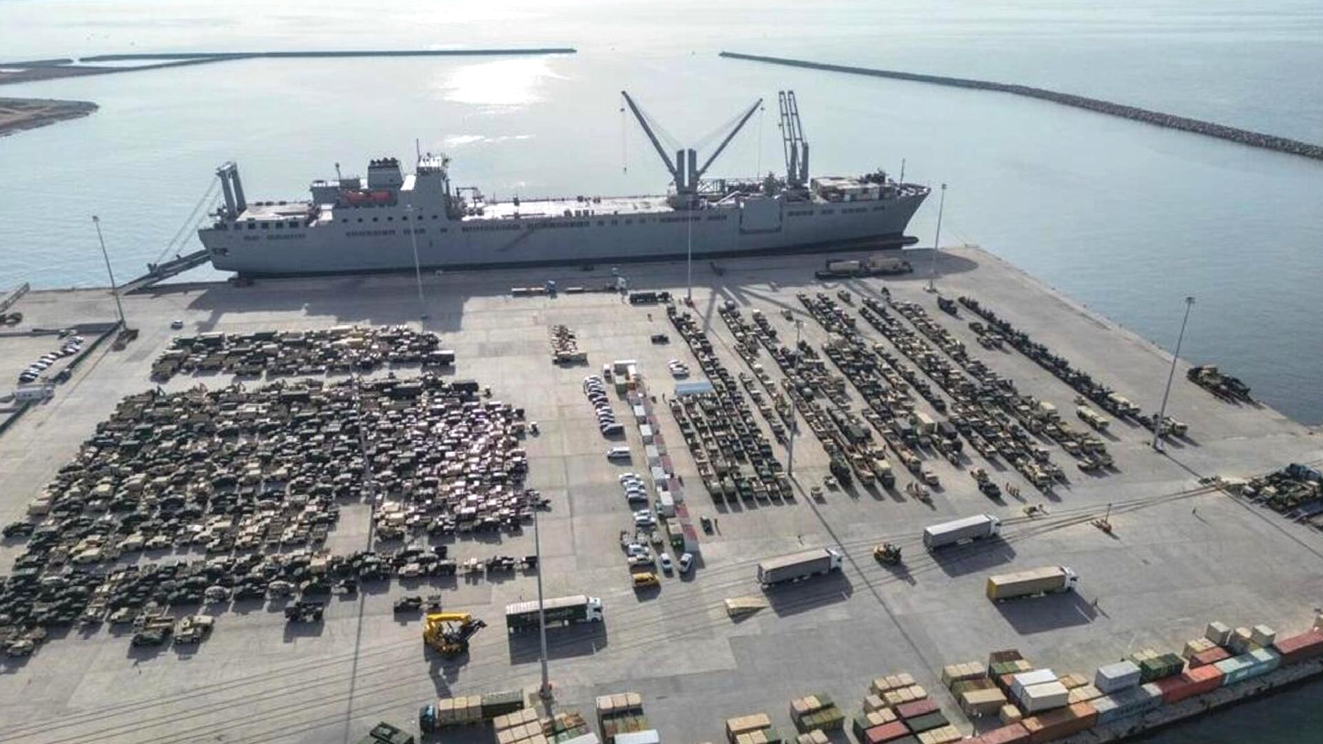 Türkiye sınırında ABD-Yunanistan işbirliği artıyor: Yeni askeri sevkiyatın görüntüleri ortaya çıktı