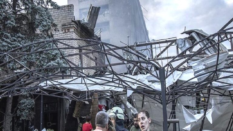 Ukrayna: Rusya’nın füze saldırısında 8 kişi öldü, 56 kişi yaralandı