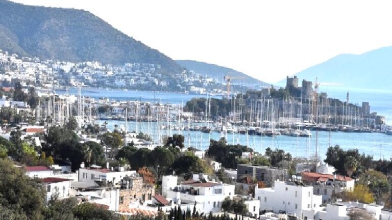 Bodrum isyanı büyüyor: 800 TL otopark ücreti, 20 bin TL’lik hesaplar; uçkuru kopan ekonominin varacağı acı deneyim!