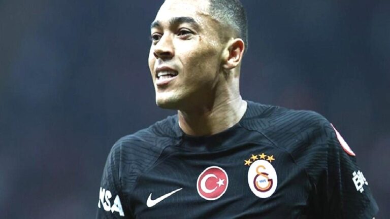 Carlos Vinicius Galatasaray’a veda etti!