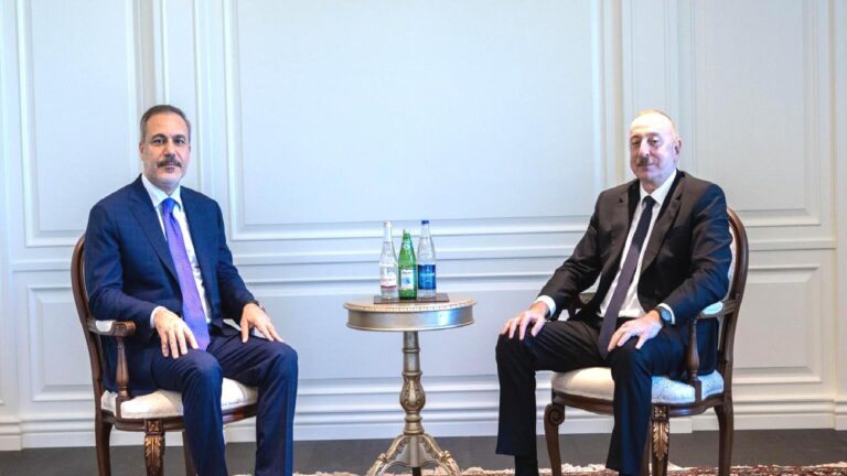 Dışişleri Bakanı Fidan, Azerbaycan Cumhurbaşkanı Aliyev ile görüştü
