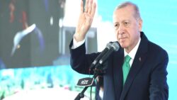 Erdoğan, SGK borcu olan belediyelere seslendi: ‘Vals gösterisine, dans gösterisine gelince para var’