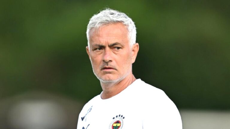 Fenerbahçe’de 6 ayrılık birden! Mourinho biletlerini kesti