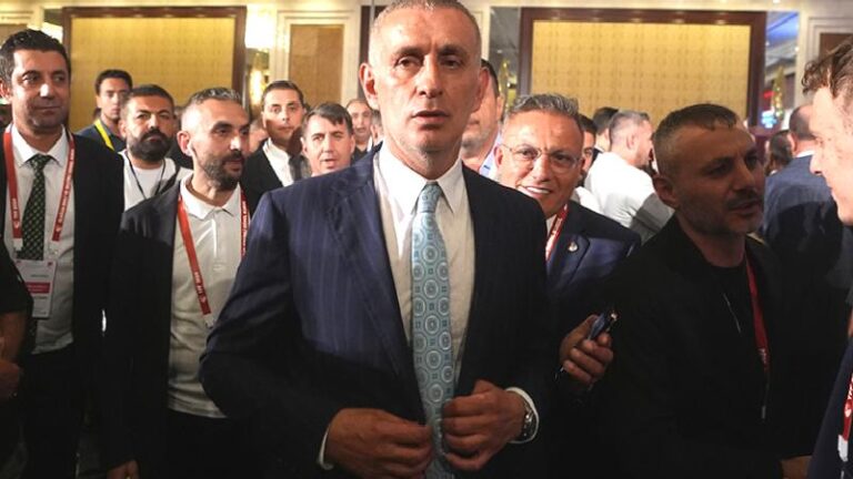 Gençlik ve Spor Bakanı Bak, yeni TFF başkanı Hacıosmanoğlu’nu tebrik etti