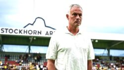 Jose Mourinho, Fenerbahçe’nin başında ilk resmi maçına çıktı