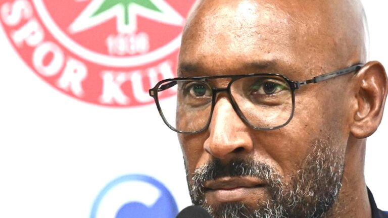 Nicolas Anelka, Ümraniyespor’daki görevinden ayrıldı