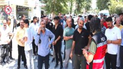 Rezerv alanda yıkım başladı, konteynerler verilmeden elektriklerin kesilmesiyle esnaf sokağa döküldü