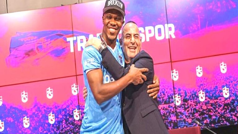 Trabzonspor’da Anthony Nwakaeme için imza töreni düzenlendi