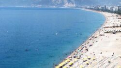 Yerli turistin tatil tercihleri değişti: Seyahate çıkanlar en çok “arkadaş ya da akraba evinde” kaldı