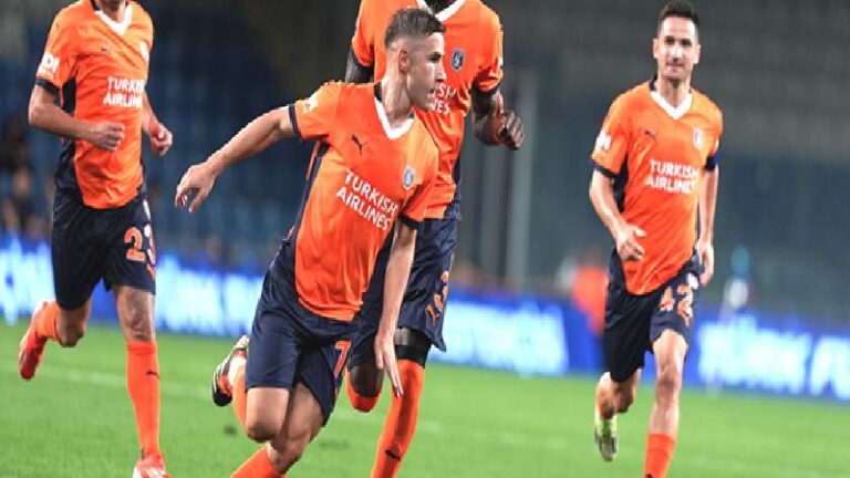 Başakşehir 2 golle Iberia engelini aştı; play-off rakibi belirlendi