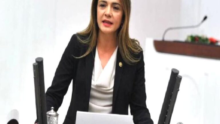 CHP’li İlgezdi: Uzmanlar büyük deprem konusunda uyarıyor ancak İstanbul’da deprem toplanma alanlarında AVM’ler yükselmeye devam ediyor