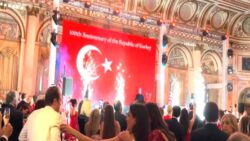 Ertuğrul Özkök: İş ve eğlence dünyasının son kulisi; New York Cipriani’deki Türk kırmızı halı gecesinden kimler masa aldı?