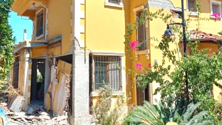 Hatay’da ruhsatlı evler yıkılmak istendi, ev sahipleri durdurdu: Yanlışlık oldu