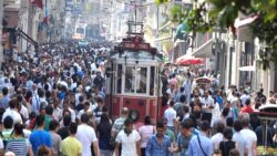 İstanbul, 581 bin 330 kişi ile en çok göç veren, 412 bin 707 kişi ile en çok göç alan şehir oldu