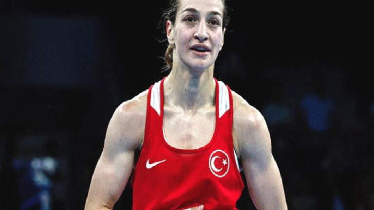 Milli boksör Buse Naz Çakıroğlu, Paris 2024’te çeyrek finalde