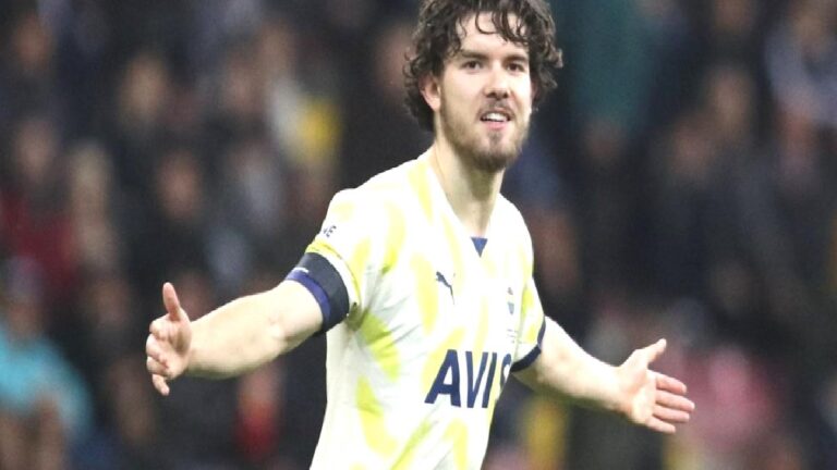 SON DAKİKA | Fenerbahçe, Ferdi Kadıoğlu transferini KAP’a bildirdi!
