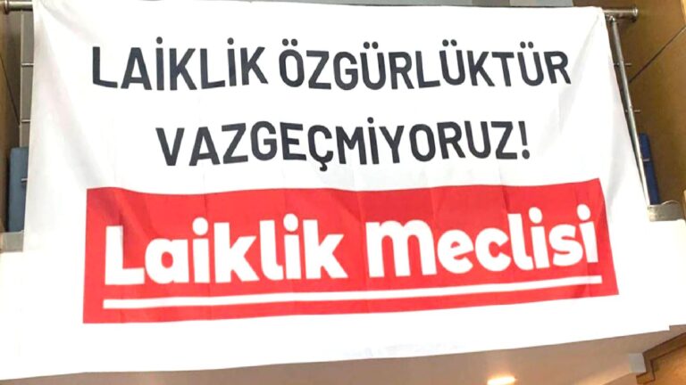 “Şort giyen, başını örtmeyen öğrenciye karışırız” diyen okul müdürü hakkında suç duyurusu