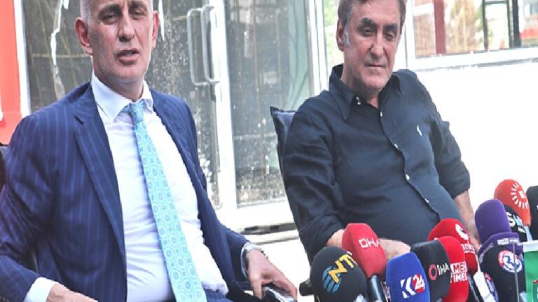 TFF Başkanı Hacıosmanoğlu’ndan yabancı futbolcu açıklaması: Liglerin hiçbirinde istemiyorum