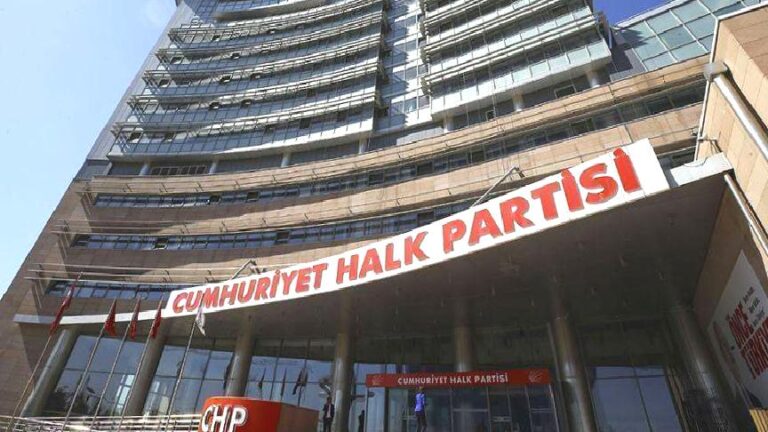 Tüzük kararı resmileşti; CHP’de olağanüstü kurultay tarihi belirlendi