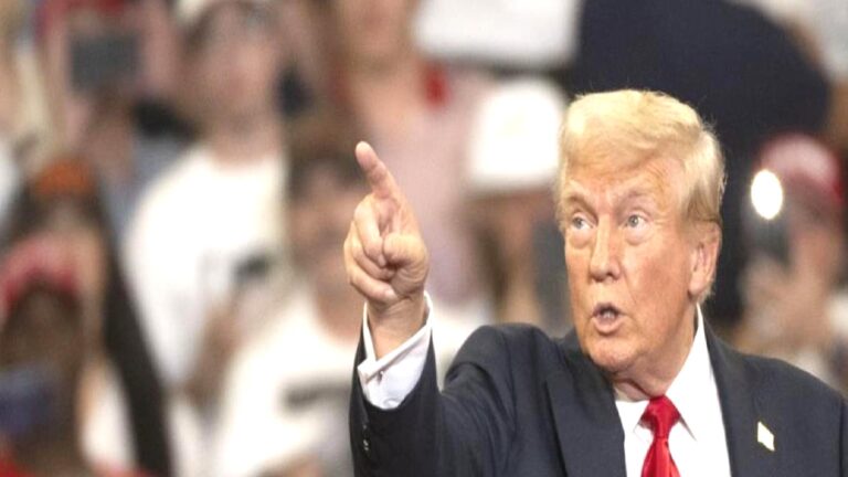 Donald Trump, ‘Moskova’nın yenilgisini beklememeliyiz’ diyerek hatırlattı: ‘Ruslar, Hitler ve Napolyon’u yendi’