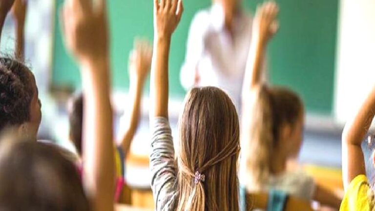 Eğitimde nitelik endişesi; bir velinin dikkati İstanbul’daki özel okulda sahte öğretmen iddiasını ortaya çıkardı
