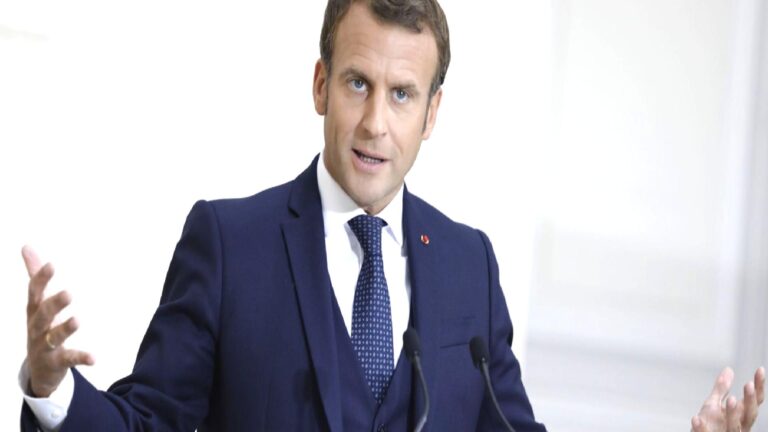 Fransa Cumhurbaşkanı Macron: Her zaman Lübnan’ın yanında olduk
