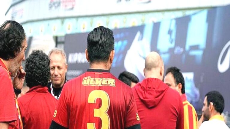 Galatasaray taraftarı Kadıköy’e geldi!