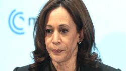 Harris’i protesto eden Filistin destekçileri dışarı atıldı: ‘Bir savaş suçlusunu destekliyorsun’