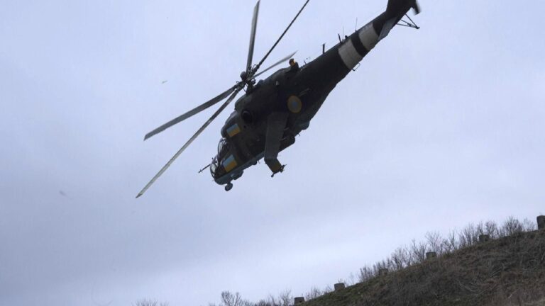 Rusya Acil Durumlar Bakanlığı: Kamçatka’da irtibat kesilen Mi-8 helikopterini arama çalışmaları sürüyor