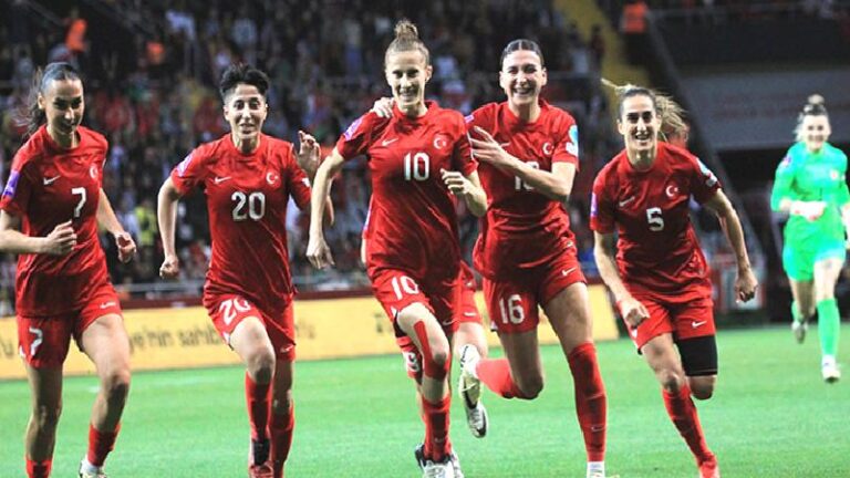 A Milli Bayan Futbol Takımı’nın Ukrayna maçları geniş kadrosu açıklandı