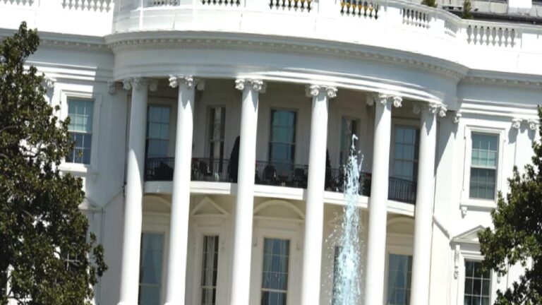 Beyaz Saray: İran, İsrail’in misillemesine karşılık vermemeli