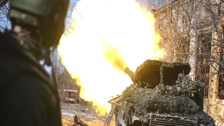 DHC lideri Puşilin: Rus ordusu, Dzerjinsk kentinin üçte ikisini kontrol altına aldı