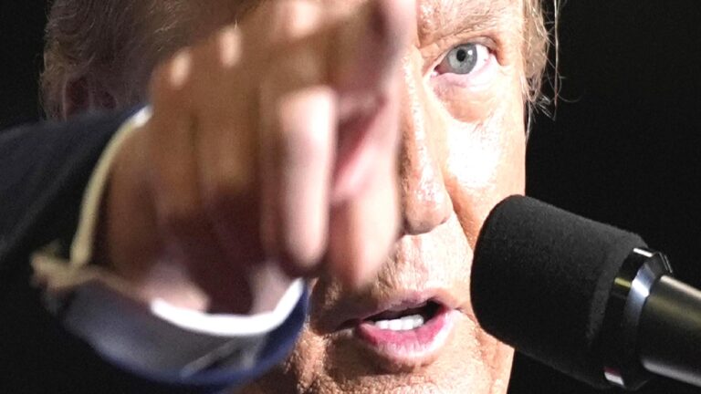 Donald Trump: Başkan olduğum benzeri orduyu ‘woke’ generallerden kurtaracağım