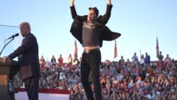 Elon Musk, Trump’ın seçim kampanyasına yaklaşık 75 milyon dolar bağış yaptı