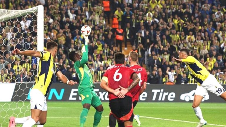 Fenerbahçe En-Nesyri ile gole çok yaklaştı! Onana’dan 2 kritik kurtarış
