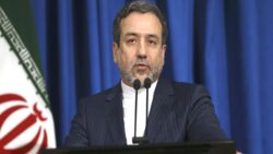 İran Dışişleri Bakanı Erakçi, Suudi Arabistan Veliaht Prensi Bin Selman ile görüştü