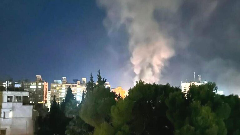 İsrail, Suriye’nin başkenti Şam’ı vurdu: 1 asker öldü, 7 kişi yaralandı