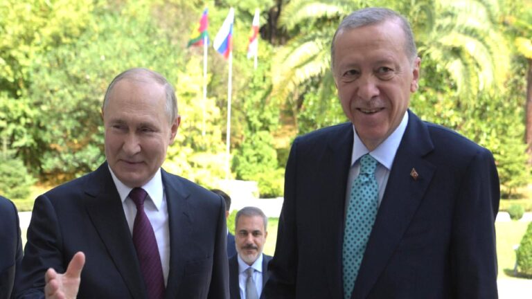 Kremlin açıkladı: Erdoğan-Putin görüşmesi için tarih belirlendi