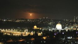 Pentagon:  İran’ın İsrail’e füze saldırısı Nisan ayındaki son saldırıya kıyasla iki katı büyüklüğündeydi