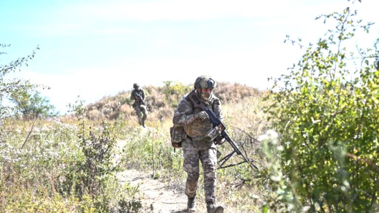 Rusya: Rus Silahlı Kuvvetleri Ukrayna’da yabancı paralı askerlerinin geçici konuşlanma noktalarını vurdu