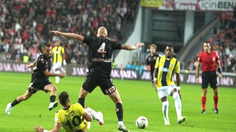 Samsunspor – Fenerbahçe maçında gol ofsayta takıldı!