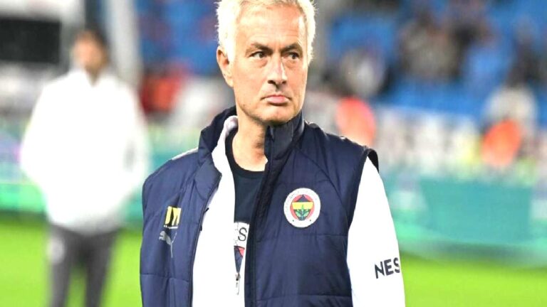 Jose Mourinho’dan oyuncularına övgü! “Daha fazlasını hak ediyorlar”