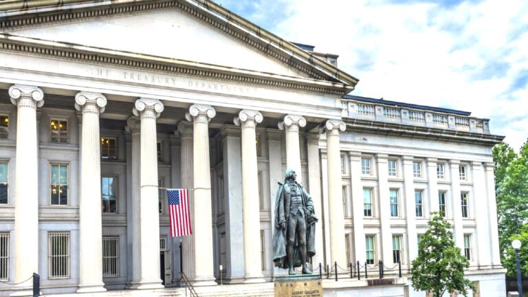 ABD Ukrayna’ya geri ödemesi dondurulmuş Rus varlıklarından yapılacak 20 milyar dolarlık kredi tahsis etti