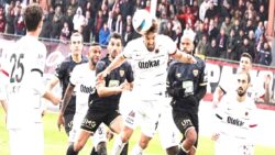 Bandırmaspor galibiyeti son anda kaçırdı: Yine de lider