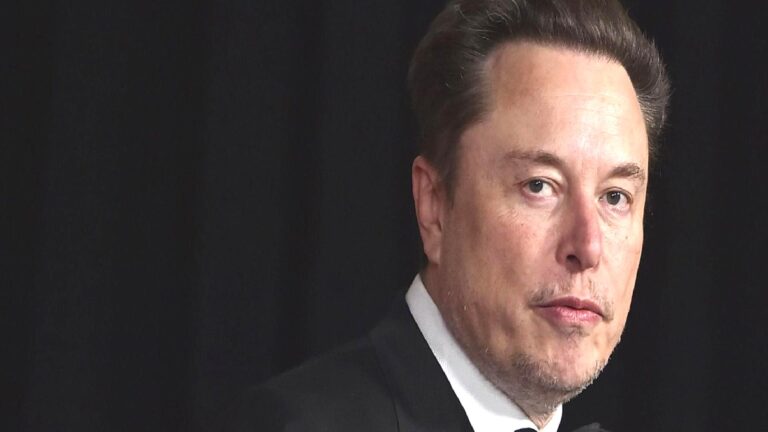 Elon Musk: ‘Yılın insanı’ olmak istemiyorum
